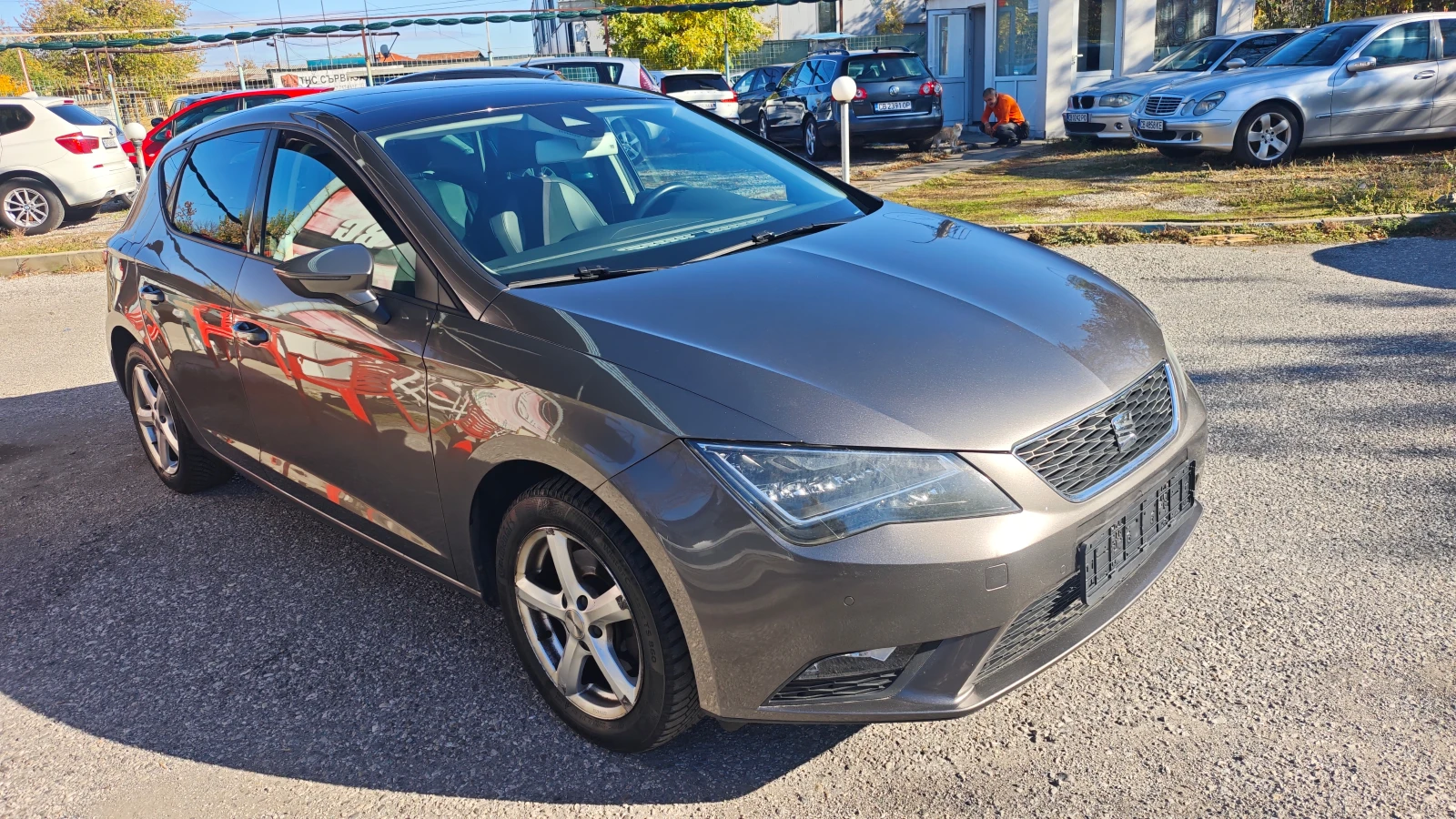 Seat Leon ШВЕЙЦАРИЯ, CNG, снимка 2 - Автомобили и джипове - 56633102