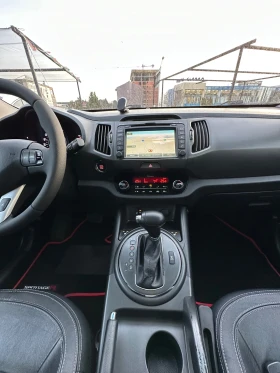 Kia Sportage 2.0 CRDI, снимка 11