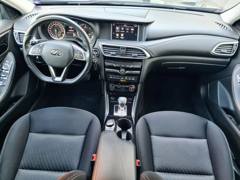 Infiniti Q30 1.5d Euro6b, снимка 9 - Автомобили и джипове - 47727490