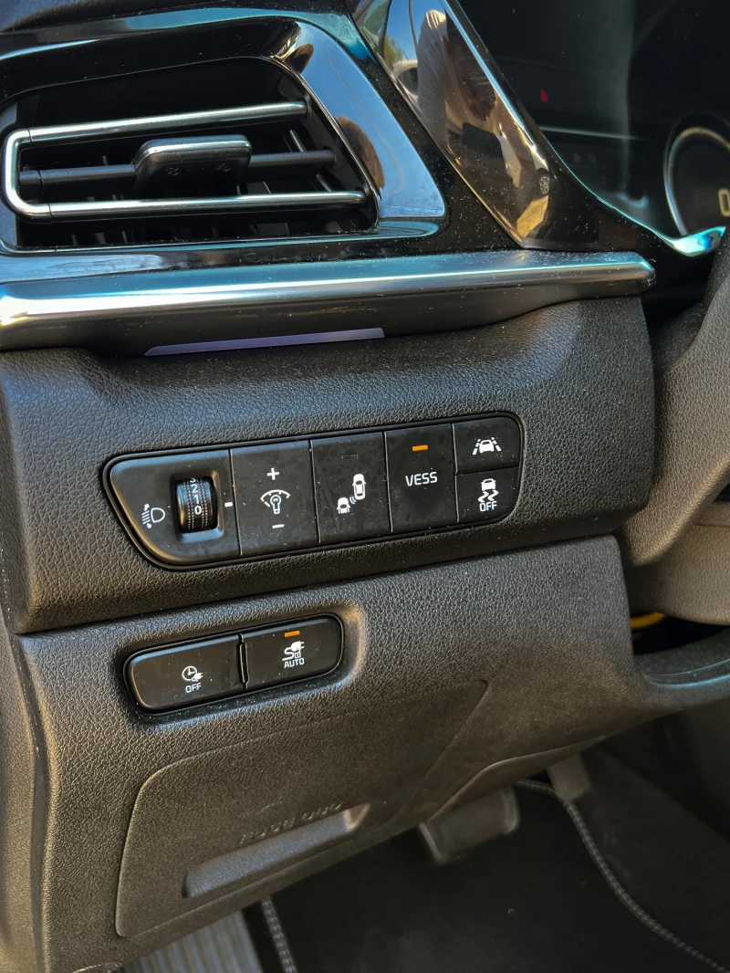 Kia Niro 65KWh EXECUTIVE LINE/KIACONN/FULL ASIST/SOH100%, снимка 12 - Автомобили и джипове - 51522802