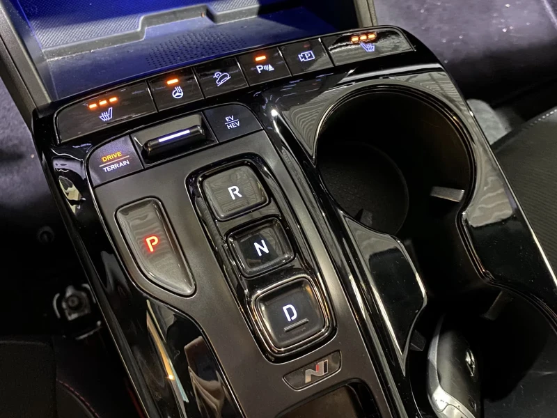 Hyundai Tucson 1.6PHEV/265HP/N-LINE/4X4/CAM/DIGITAL/AMBI/781v, снимка 16 - Автомобили и джипове - 52241817