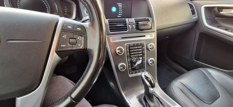Volvo XC60 Т5 AWD 2.5, снимка 8 - Автомобили и джипове - 52488434