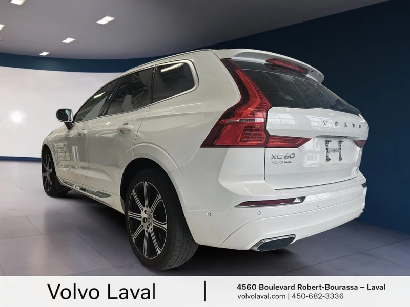 Volvo XC60 T6 Inscription PANO* CAM* ОБДУХВАНЕ* BLINDSPOT* , снимка 3 - Автомобили и джипове - 52661699
