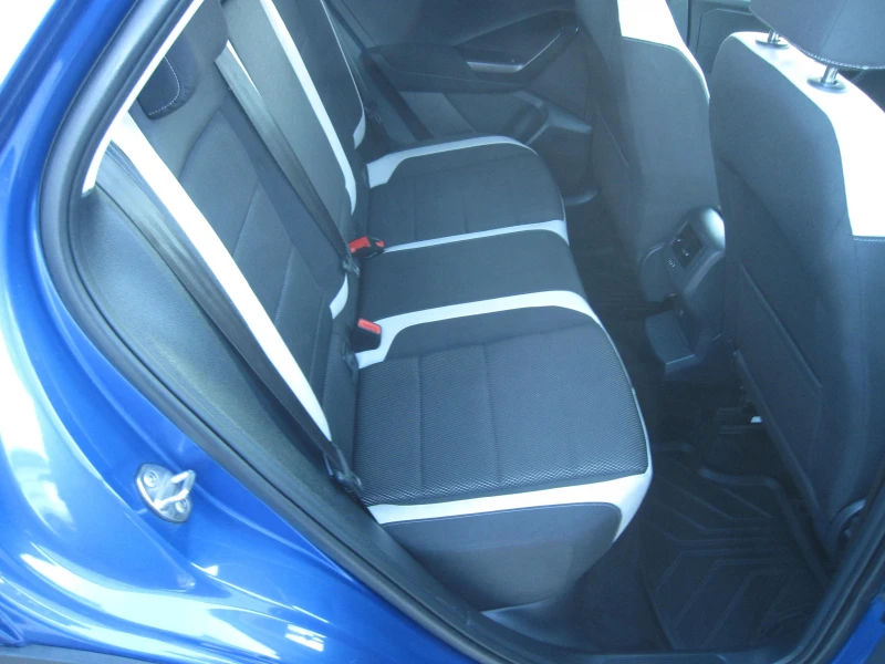 VW T-Roc Автомат, 1, 5 Digital, снимка 13 - Автомобили и джипове - 52739862