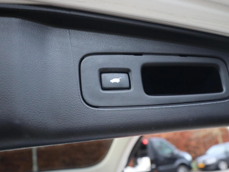 Honda Cr-v 2.0i I-vtec 155ks 4x4 Executive FULL EXTRI , снимка 15 - Автомобили и джипове - 53516984