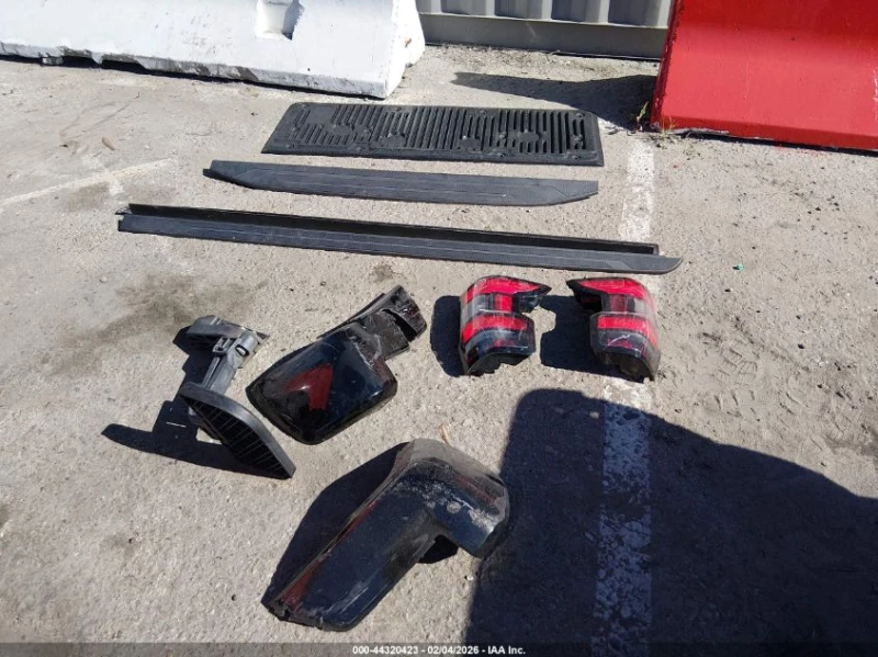 Nissan Frontier 3.8l S/Sv/Sl, снимка 12 - Автомобили и джипове - 53570432