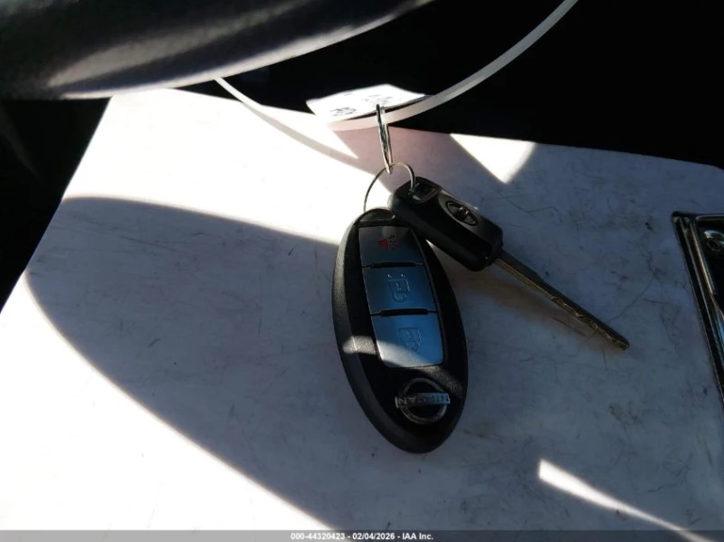 Nissan Frontier 3.8l S/Sv/Sl, снимка 11 - Автомобили и джипове - 53570432