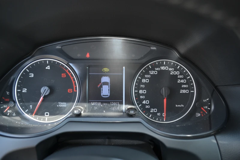 Audi Q5 3.0TDI-TOP - 18900 лв. - 74789489 | Car24.bg