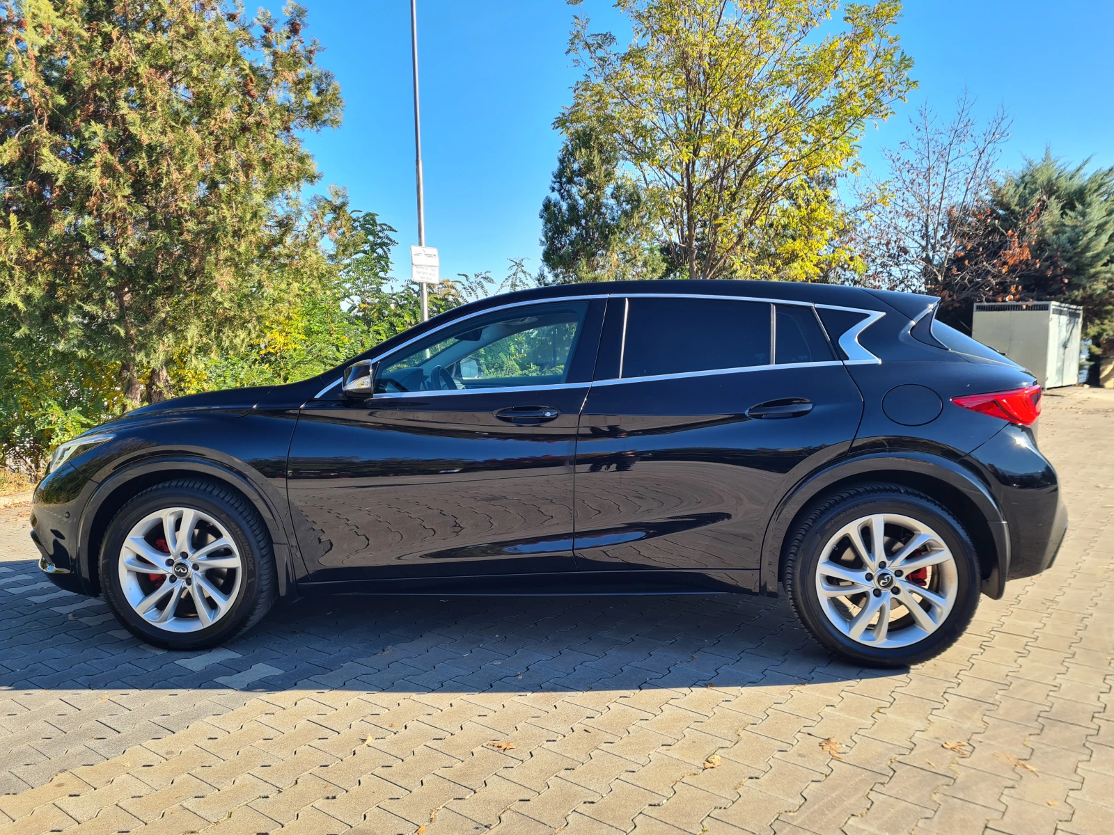 Infiniti Q30 1.5d Euro6b - изображение 7