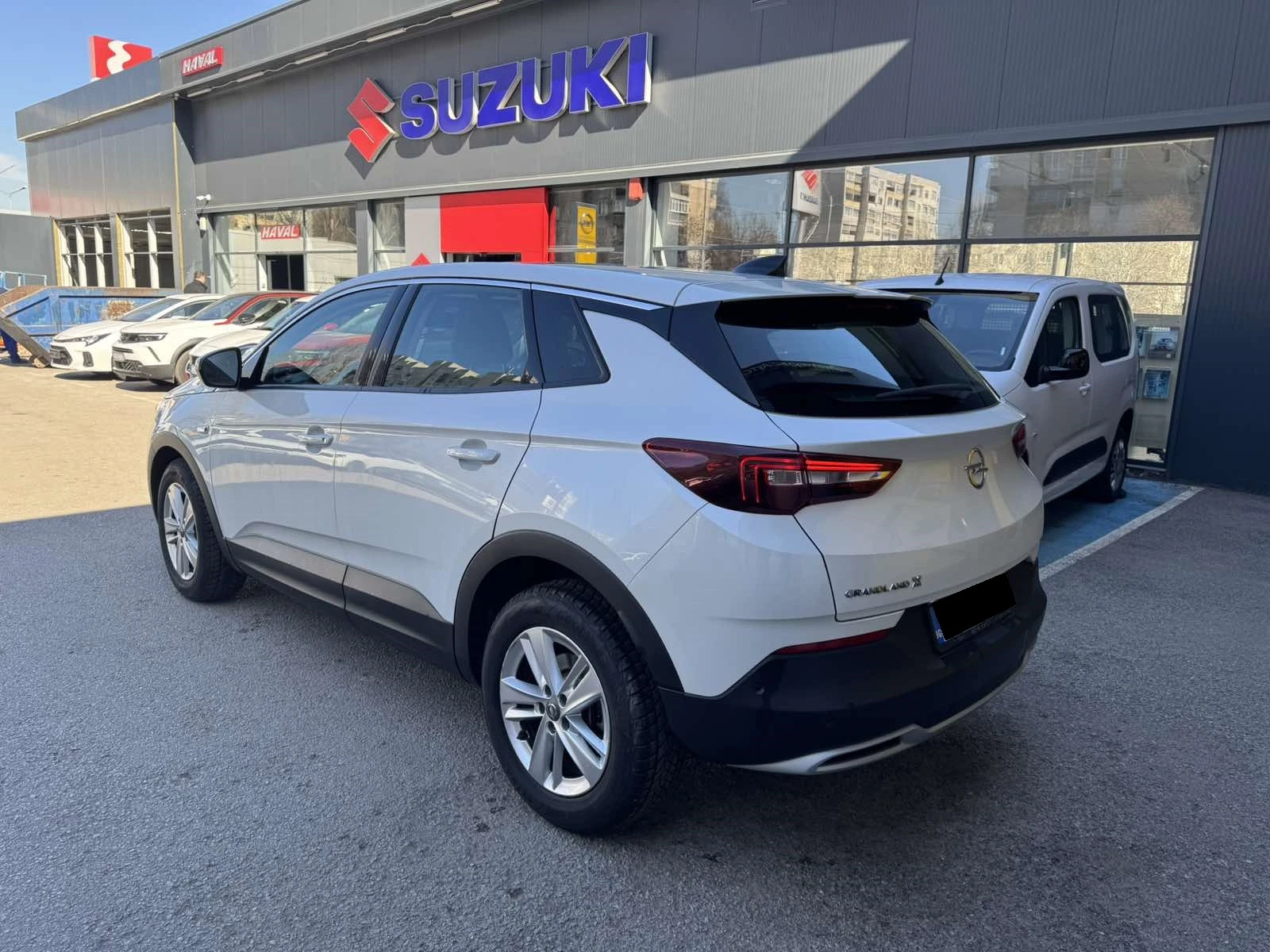 Opel Grandland X 1.6 TURBO - изображение 4