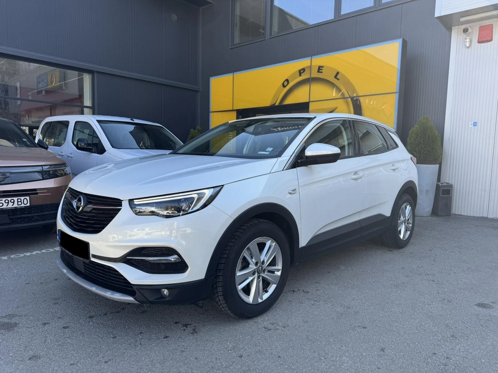 Opel Grandland X 1.6 TURBO - изображение 2