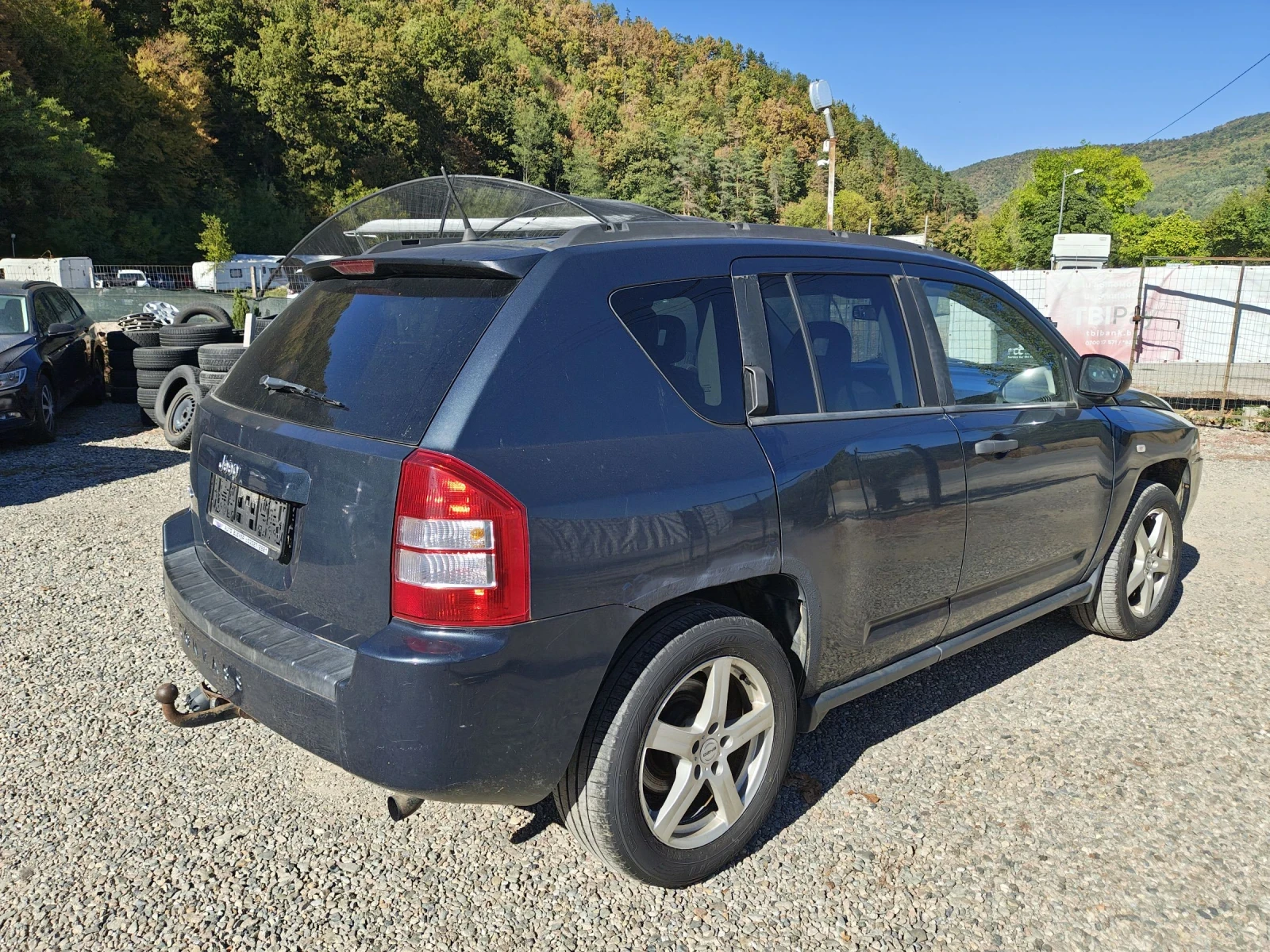 Jeep Compass 2.0 CRDi 120k.c. klimatik 4+ 4 - изображение 6