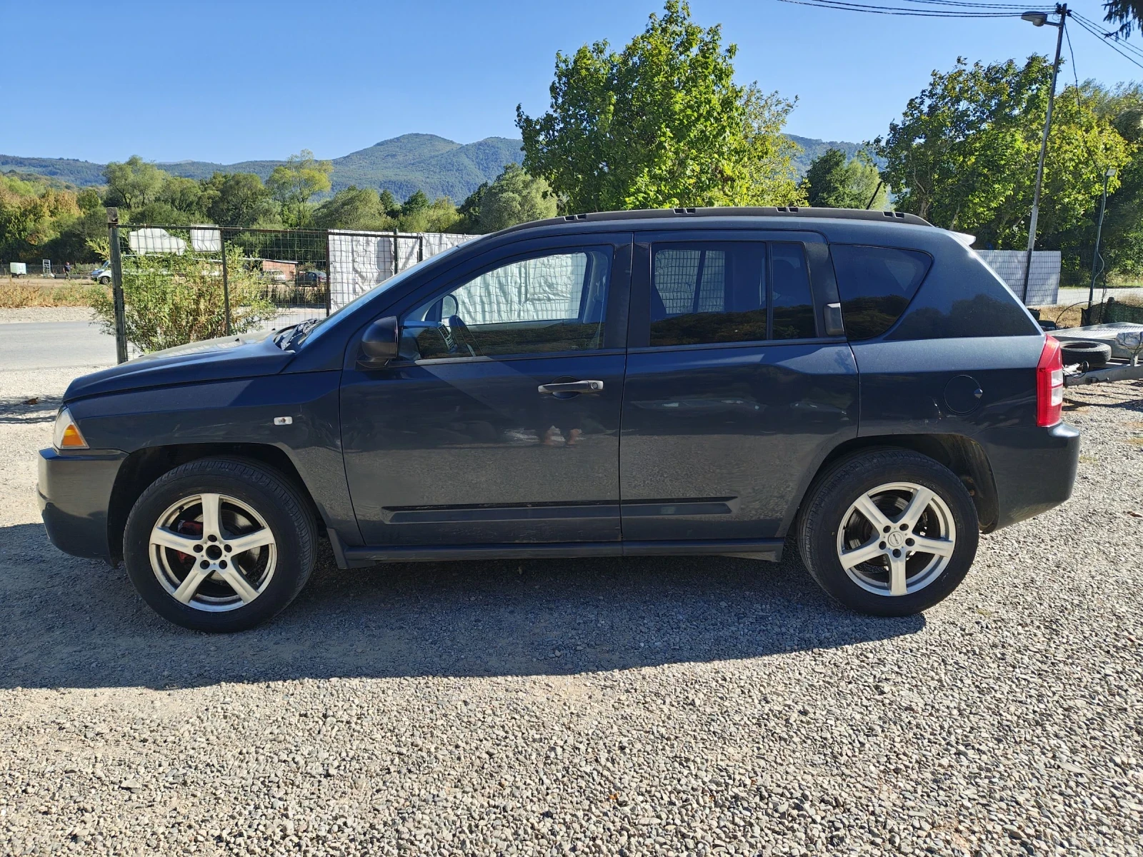 Jeep Compass 2.0 CRDi 120k.c. klimatik 4+ 4 - изображение 4