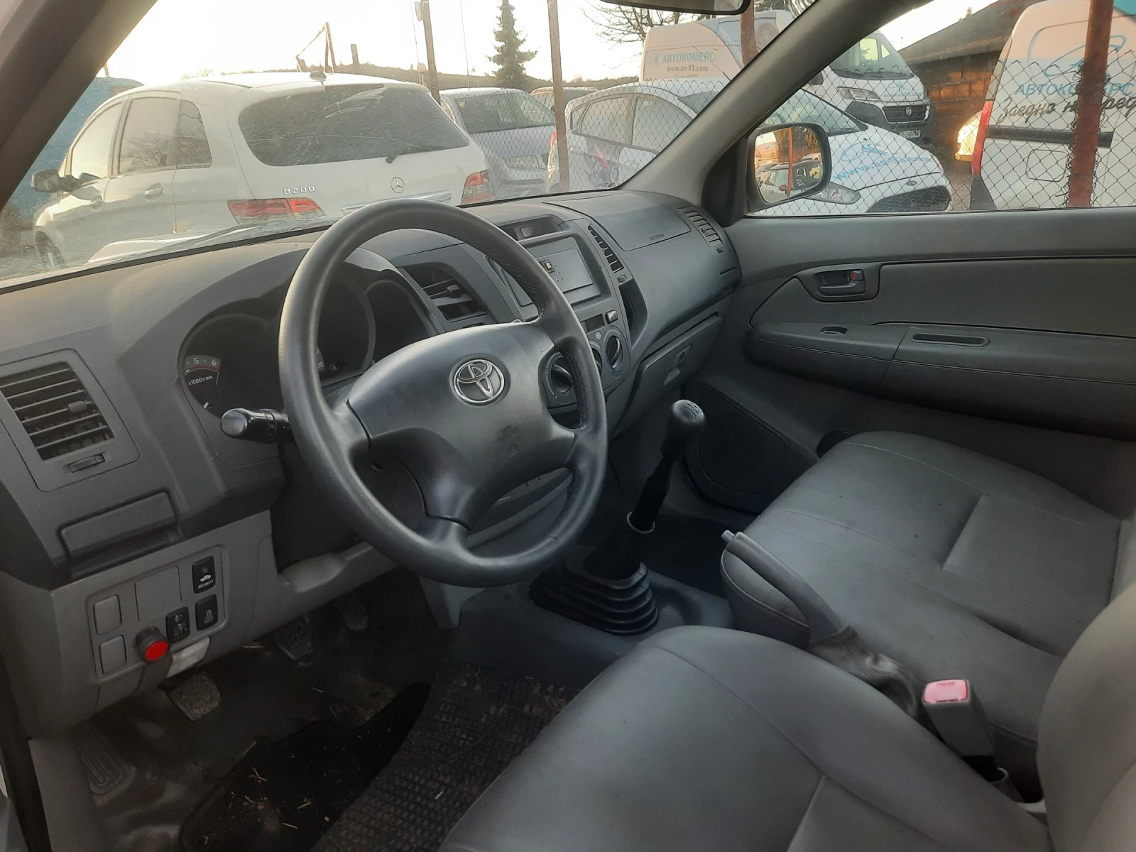 Toyota Hilux 2.5    20111  PIKAP - изображение 8
