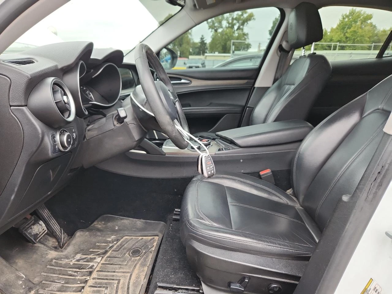 Alfa Romeo Stelvio TI* AWD*  - изображение 9