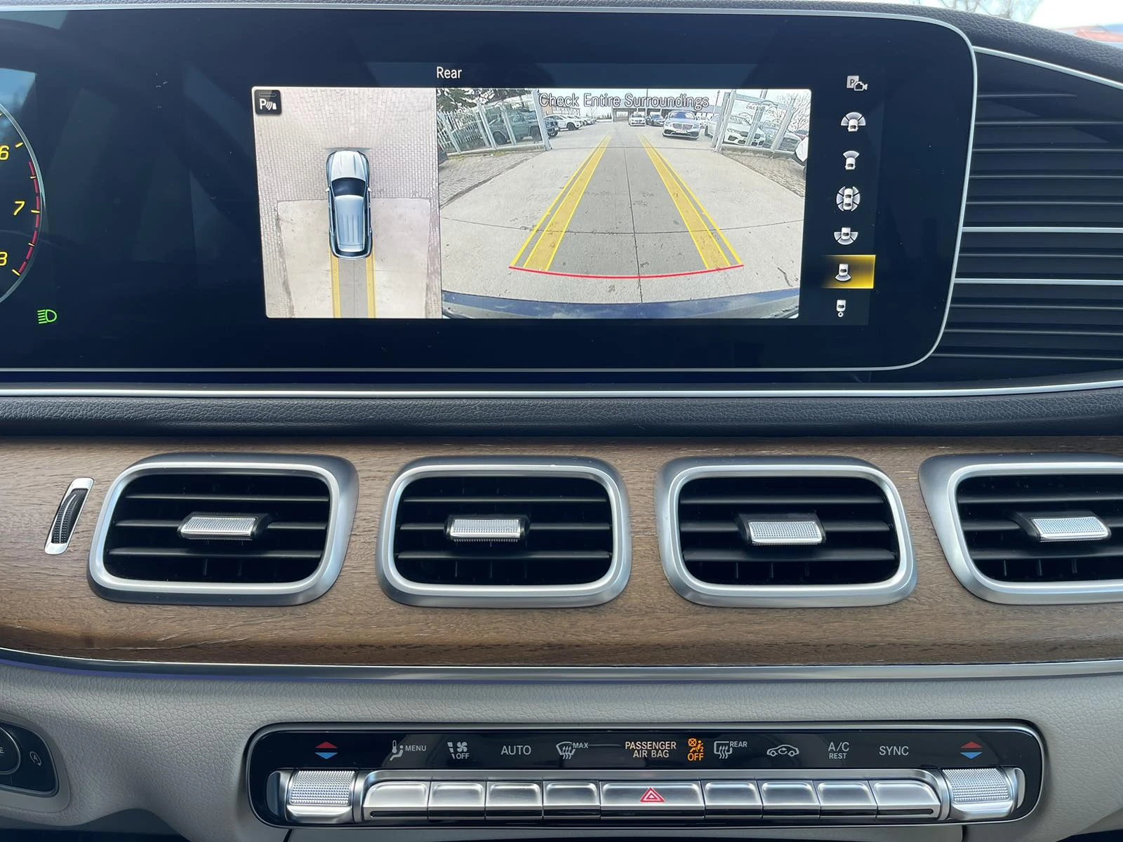 Mercedes-Benz GLE * FULL AMG FACELIFT PACK* , снимка 15 - Автомобили и джипове - 53763510