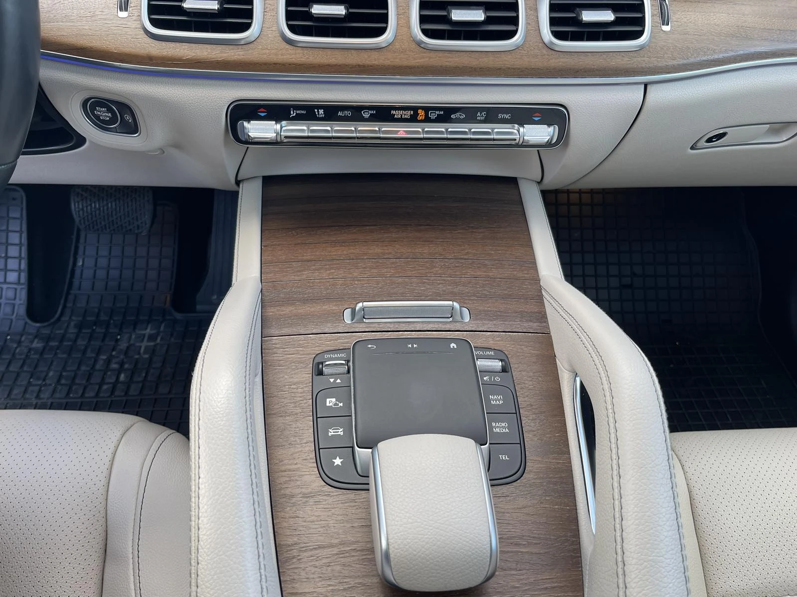 Mercedes-Benz GLE * FULL AMG FACELIFT PACK* , снимка 14 - Автомобили и джипове - 53763510