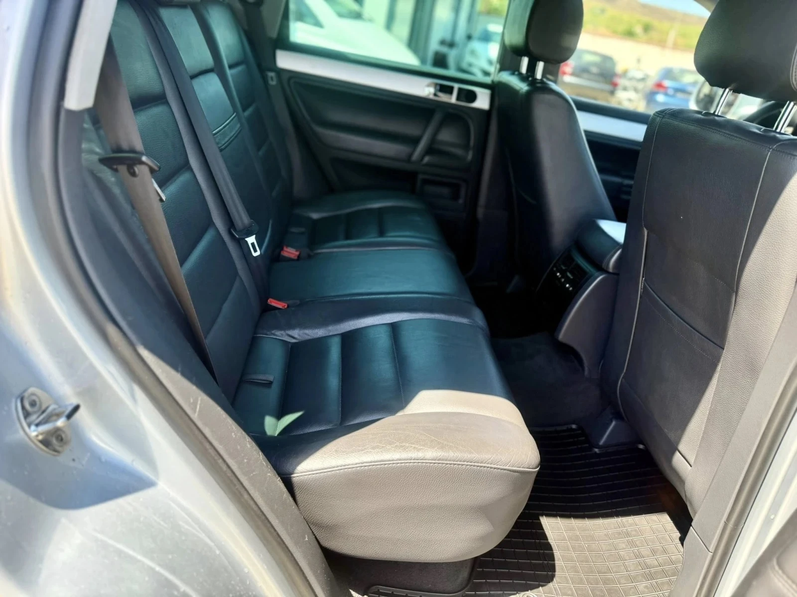 VW Touareg 3.0D Пружини, снимка 5 - Автомобили и джипове - 54792388