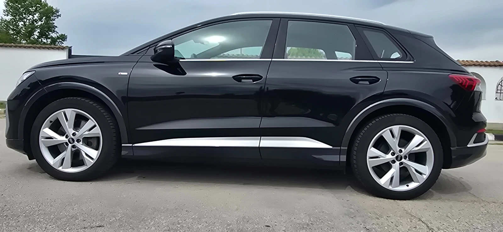 Audi Q4 50 e-tron quattro S-LINE, снимка 8 - Автомобили и джипове - 55476956
