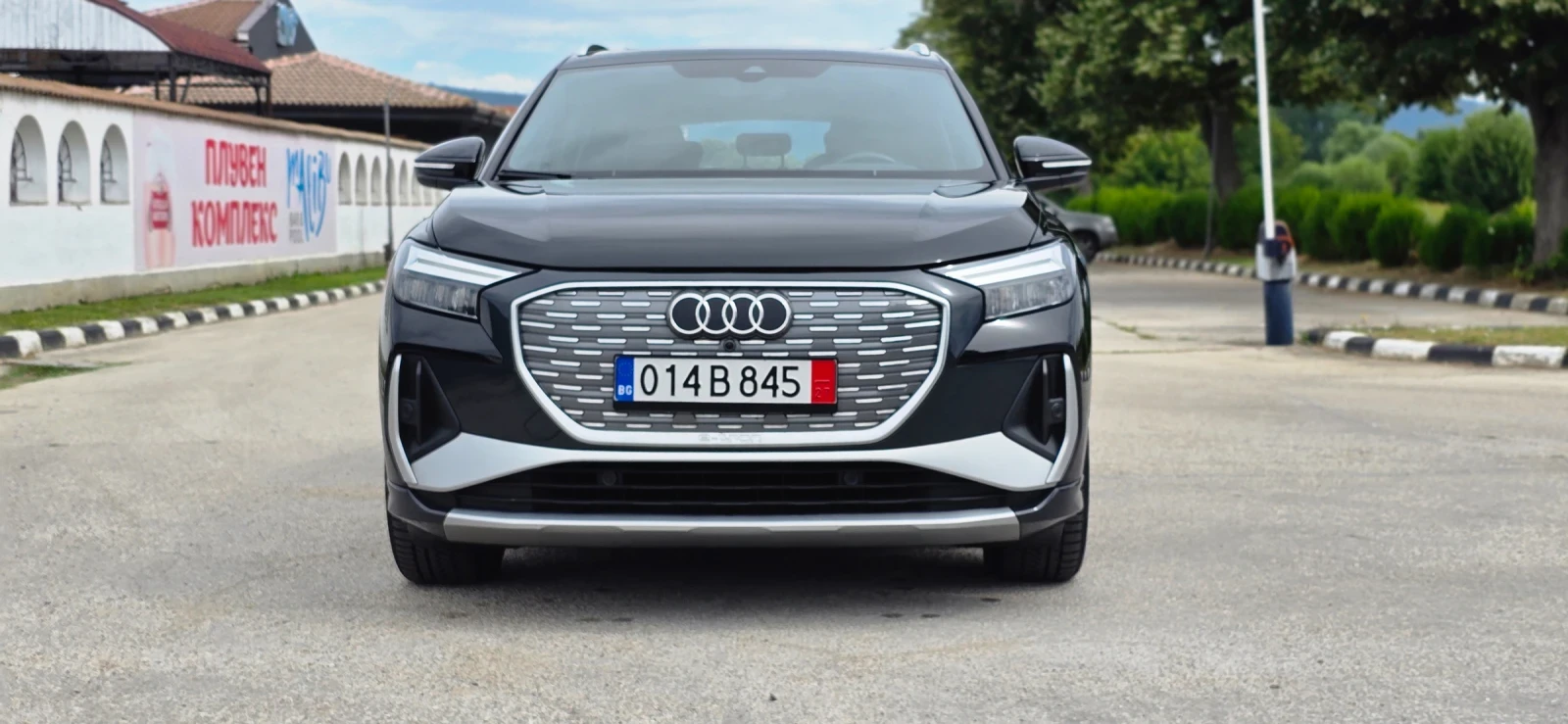 Audi Q4 50 e-tron quattro S-LINE