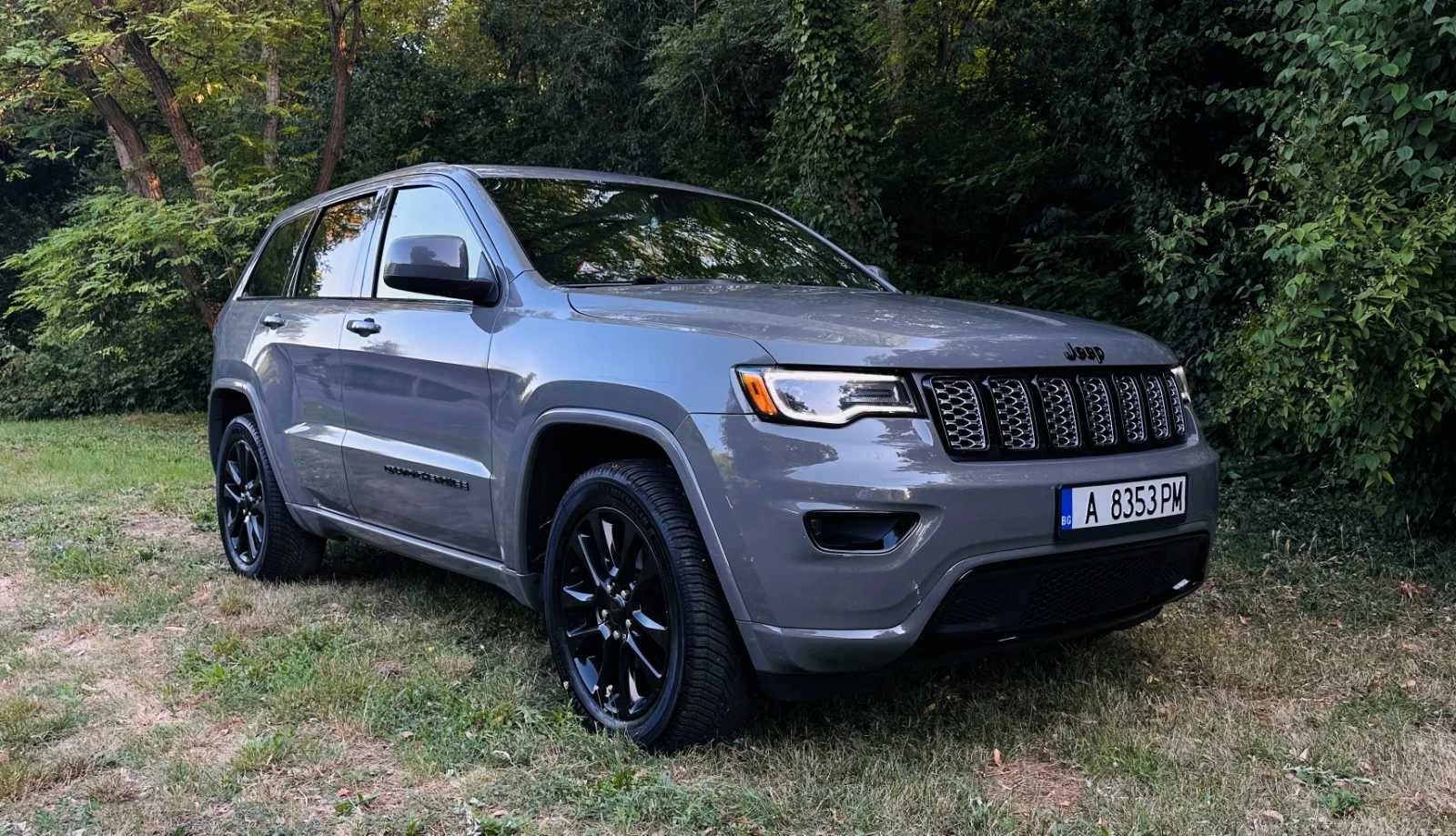 Jeep Grand cherokee, снимка 15 - Автомобили и джипове - 55650275