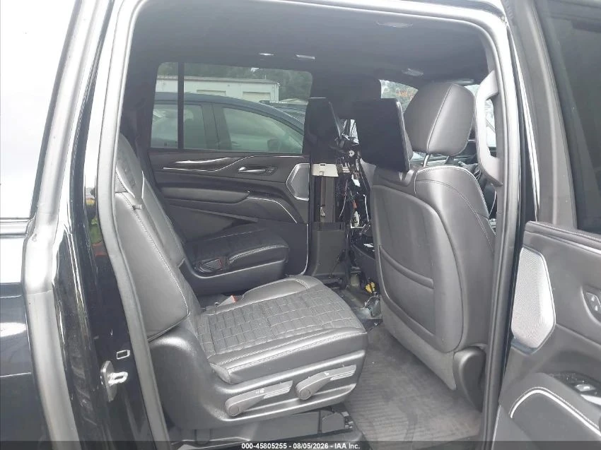 Cadillac Escalade, снимка 9 - Автомобили и джипове - 56690167