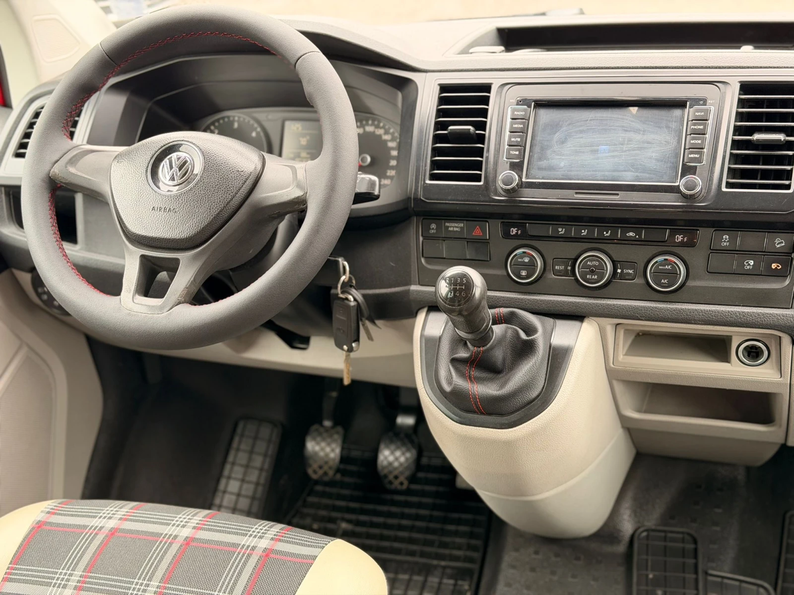 VW Caravelle 2.0TDI 4x4 | Mobile.bg � ����������� 13