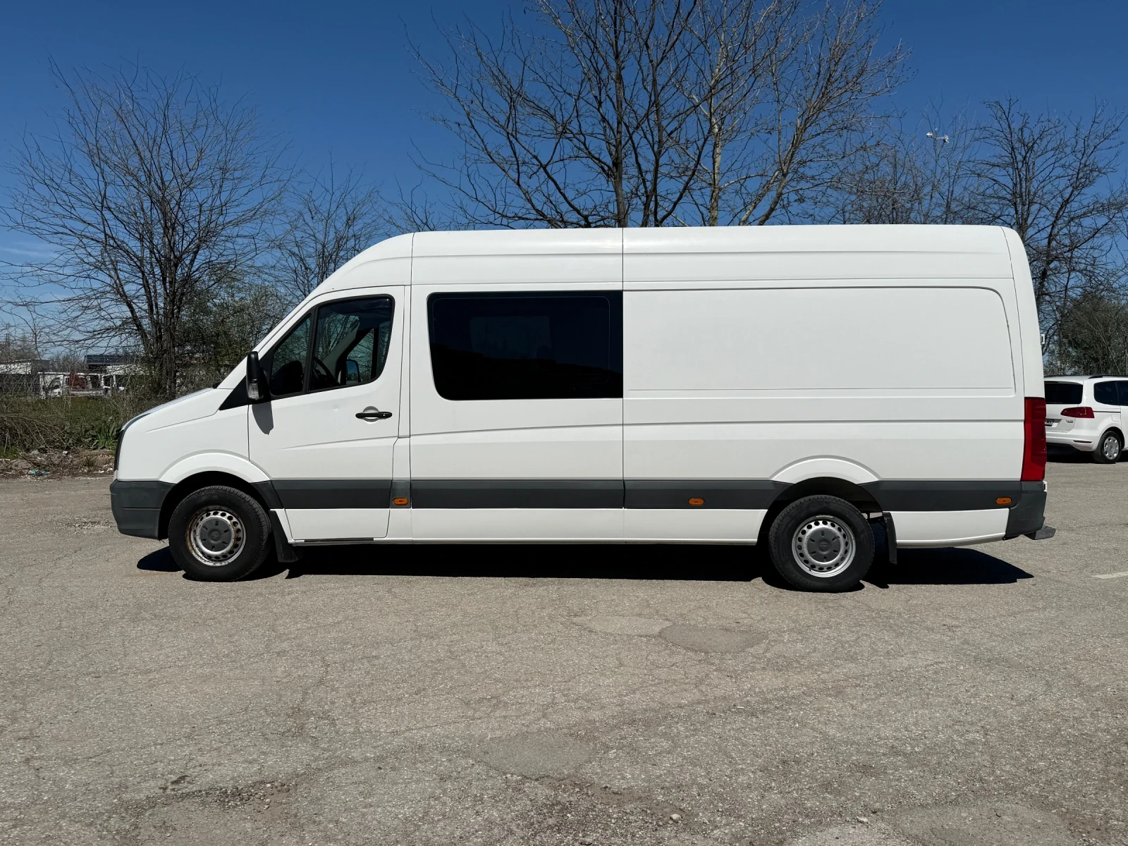 VW Crafter 2.0 TDI, 5+ 1, MAXI , снимка 8 - Бусове и автобуси - 54111352