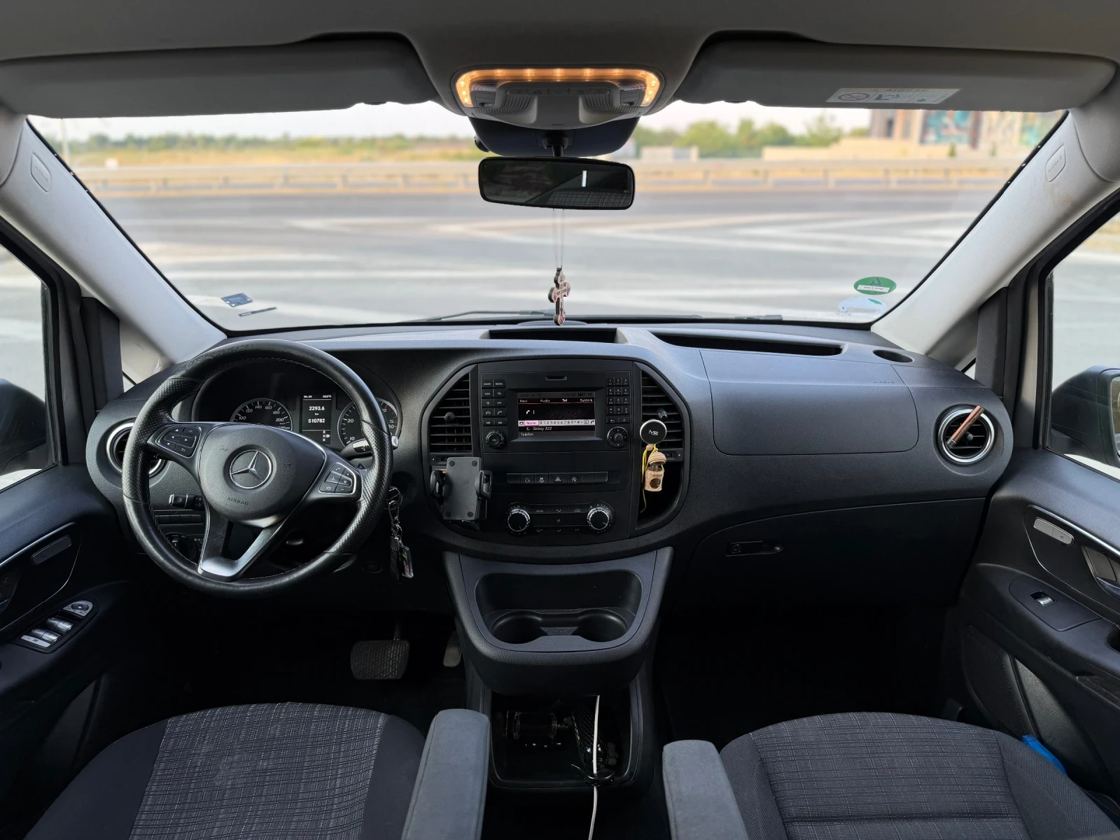 Mercedes-Benz Vito Tourer 2.2 114CDI 136кс. 2018г. Long, снимка 9 - Бусове и автобуси - 55598755