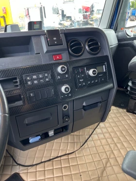 Renault T Мега, снимка 10