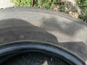 Гуми Зимни 235/65R17, снимка 6