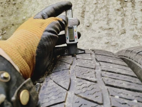Гуми Зимни 285/45R20, снимка 4