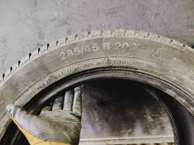 Гуми Зимни 285/45R20, снимка 9