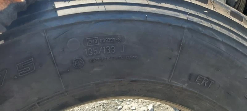 Гуми Летни 215/55R17.5, снимка 5 - Гуми и джанти - 41998863