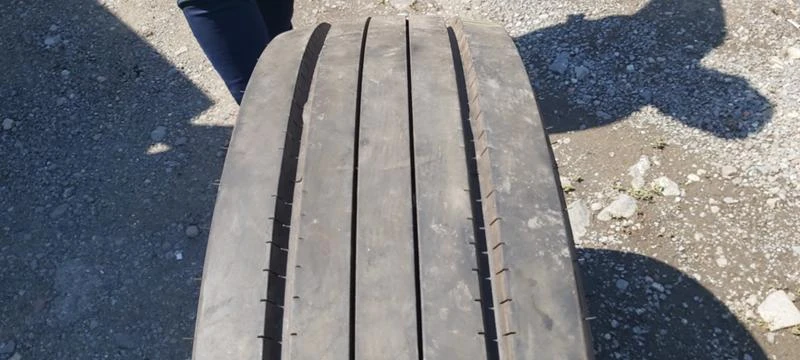 Гуми Летни 215/55R17.5, снимка 1 - Гуми и джанти - 41998863