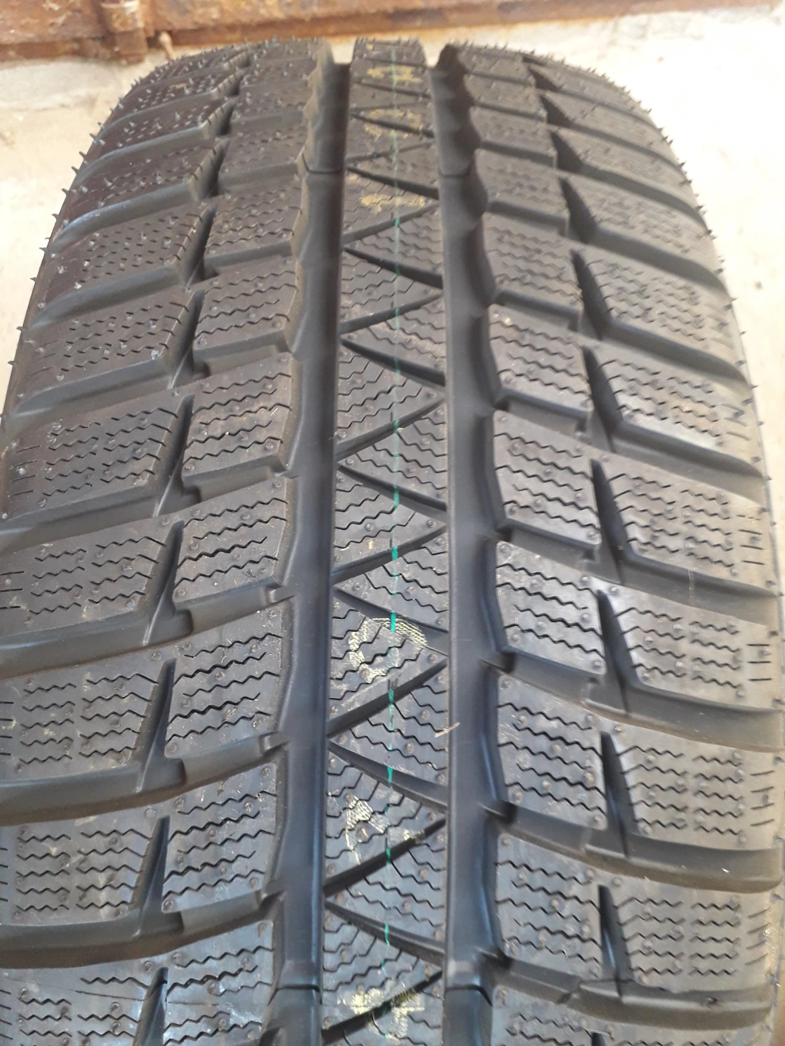 215/50R17 | Mobile.bg   3