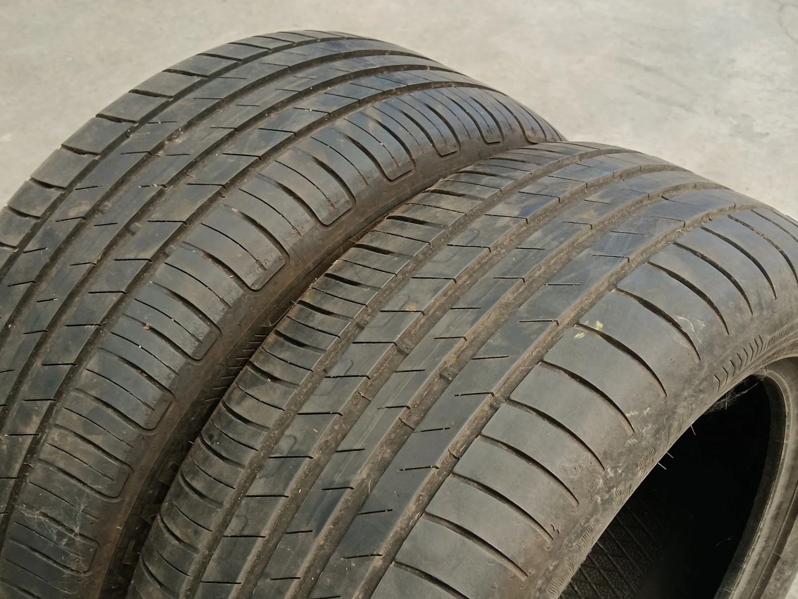 Гуми Летни 225/50R17, снимка 4 - Гуми и джанти - 52315265