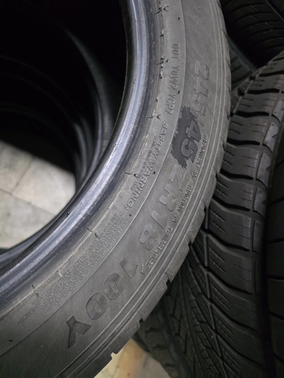 Гуми Летни 245/45R18, снимка 6 - Гуми и джанти - 56716341