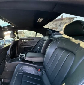 Mercedes-Benz CLA 350, снимка 8