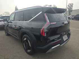 Kia EV9 Wind | AWD | ШИБЕДАХ | 7 МЕСТА |  - 27000 € / 52807.41 лв. - 30139566 6