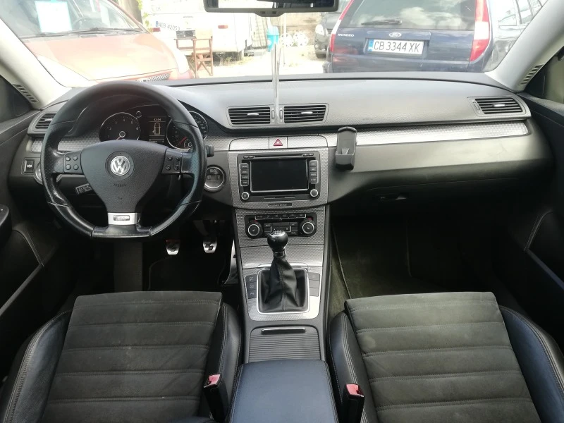 VW Passat R-Line /2.0T/Swiss, снимка 14 - Автомобили и джипове - 47052247