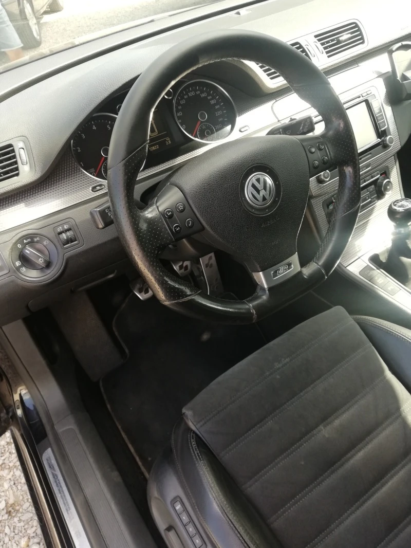 VW Passat R-Line /2.0T/Swiss, снимка 9 - Автомобили и джипове - 47052247