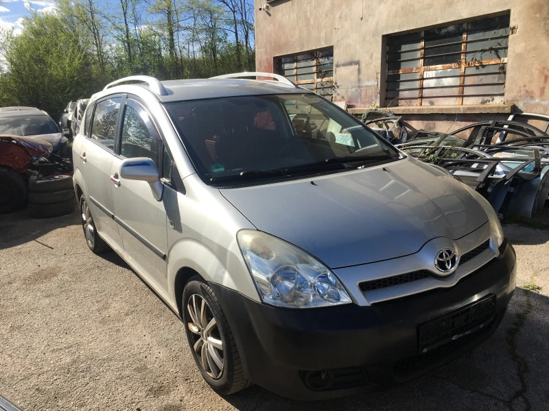 Toyota Corolla verso 2.2d4d 136к.с., снимка 1 - Автомобили и джипове - 45170475