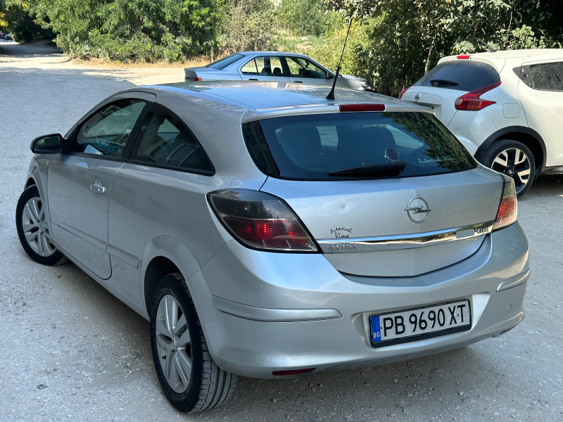 Opel Astra 1.7GTC 101коня, снимка 4 - Автомобили и джипове - 46246796
