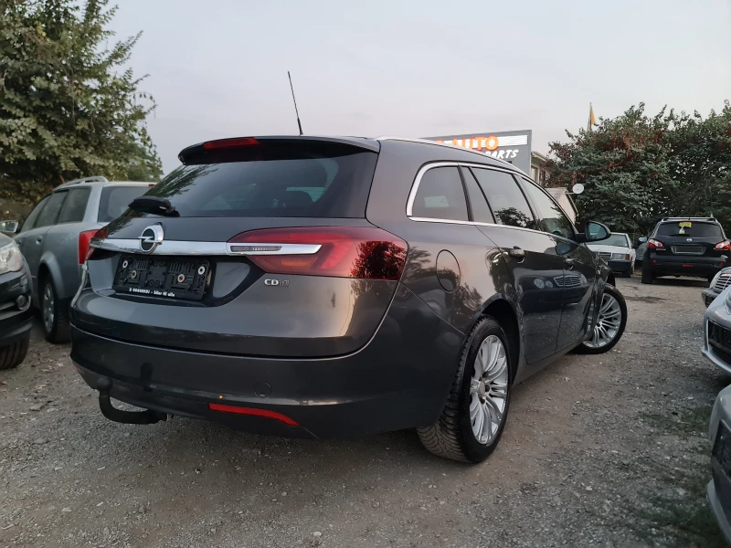 Opel Insignia КАТО ЧИСТО НОВА, снимка 5 - Автомобили и джипове - 47466378