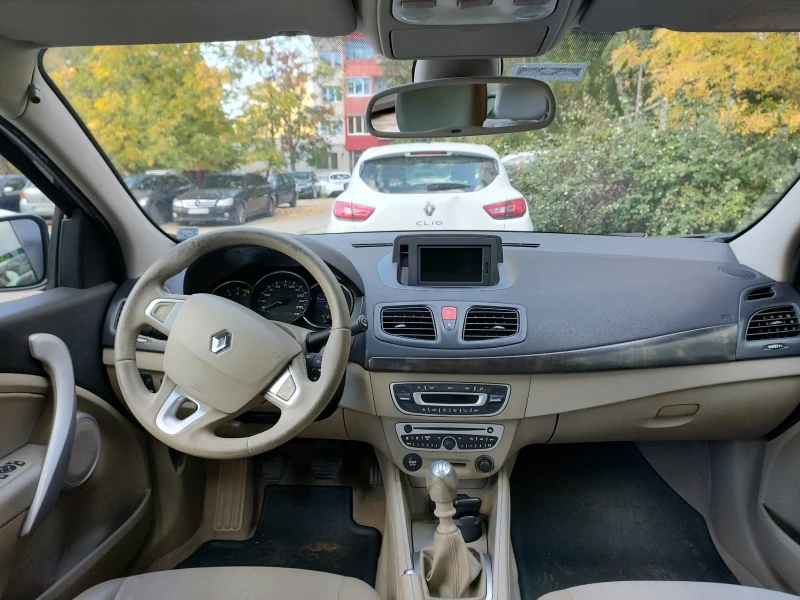 Renault Fluence, снимка 6 - Автомобили и джипове - 47702070