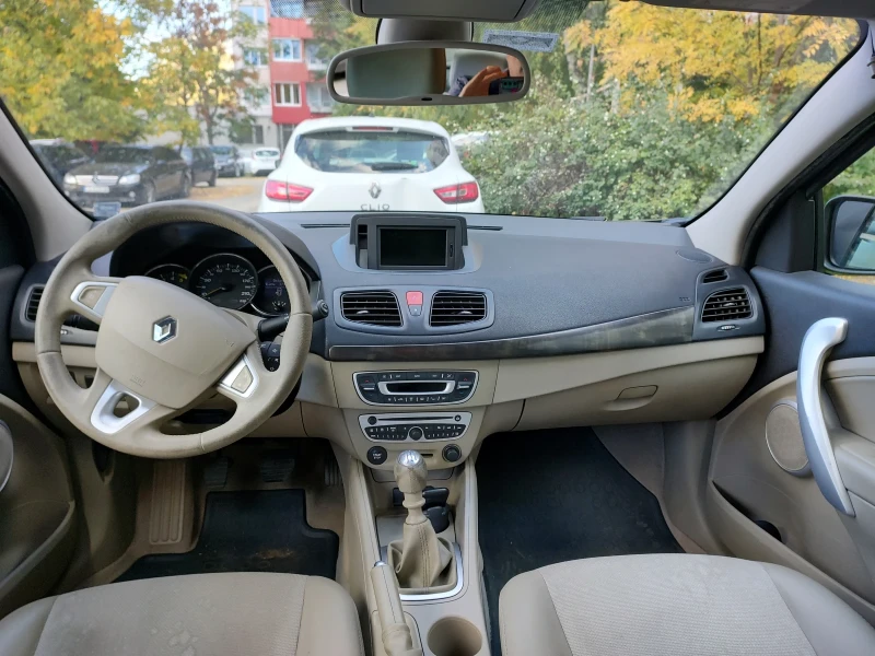 Renault Fluence, снимка 4 - Автомобили и джипове - 47702070