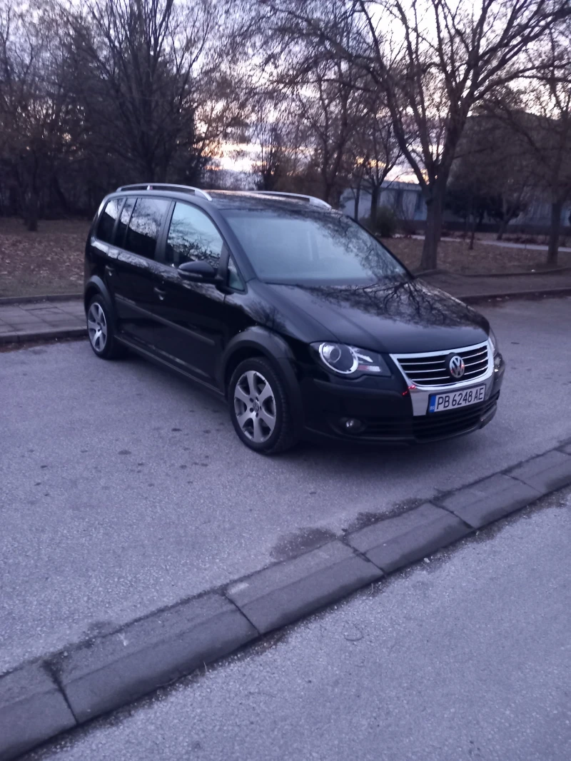 VW Touran, снимка 10 - Автомобили и джипове - 49362484