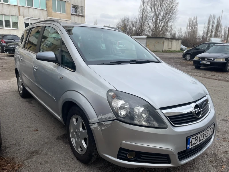 Opel Zafira 1.8, снимка 5 - Автомобили и джипове - 49486990