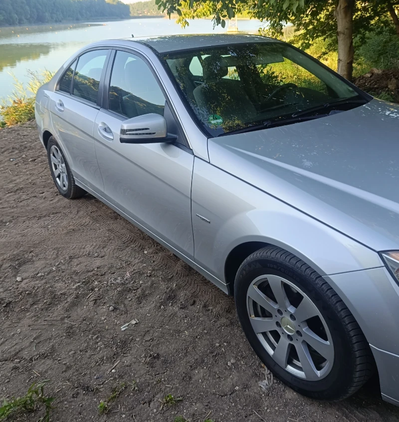 Mercedes-Benz C 180 W 204, снимка 9 - Автомобили и джипове - 52807300